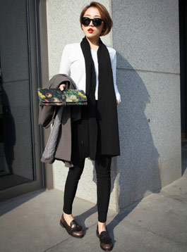 中國街頭冬季女性時尚大衣搭配